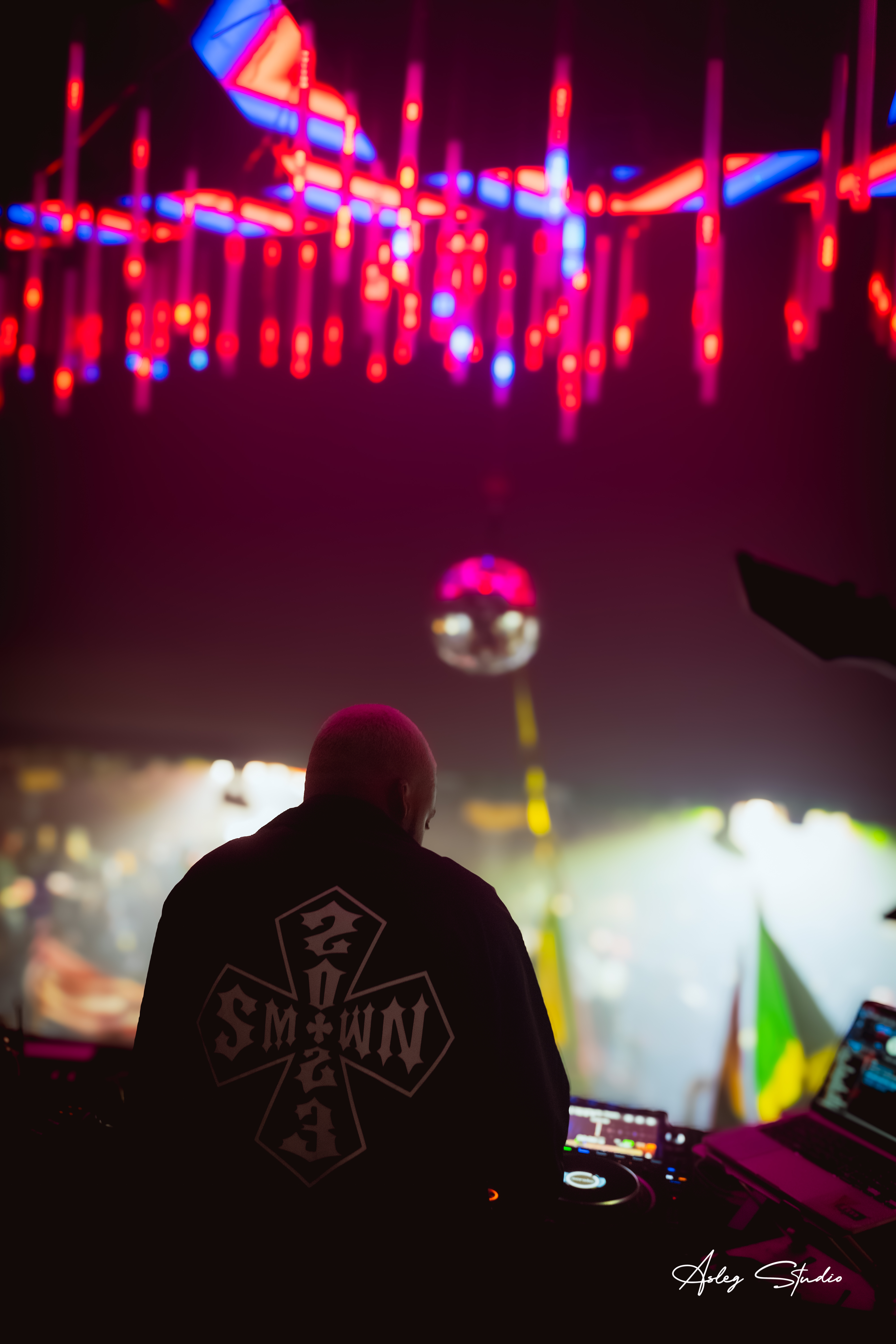 Rhythm & Vibes